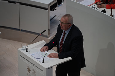 DSC_2211.jpg DSC_2211.jpg